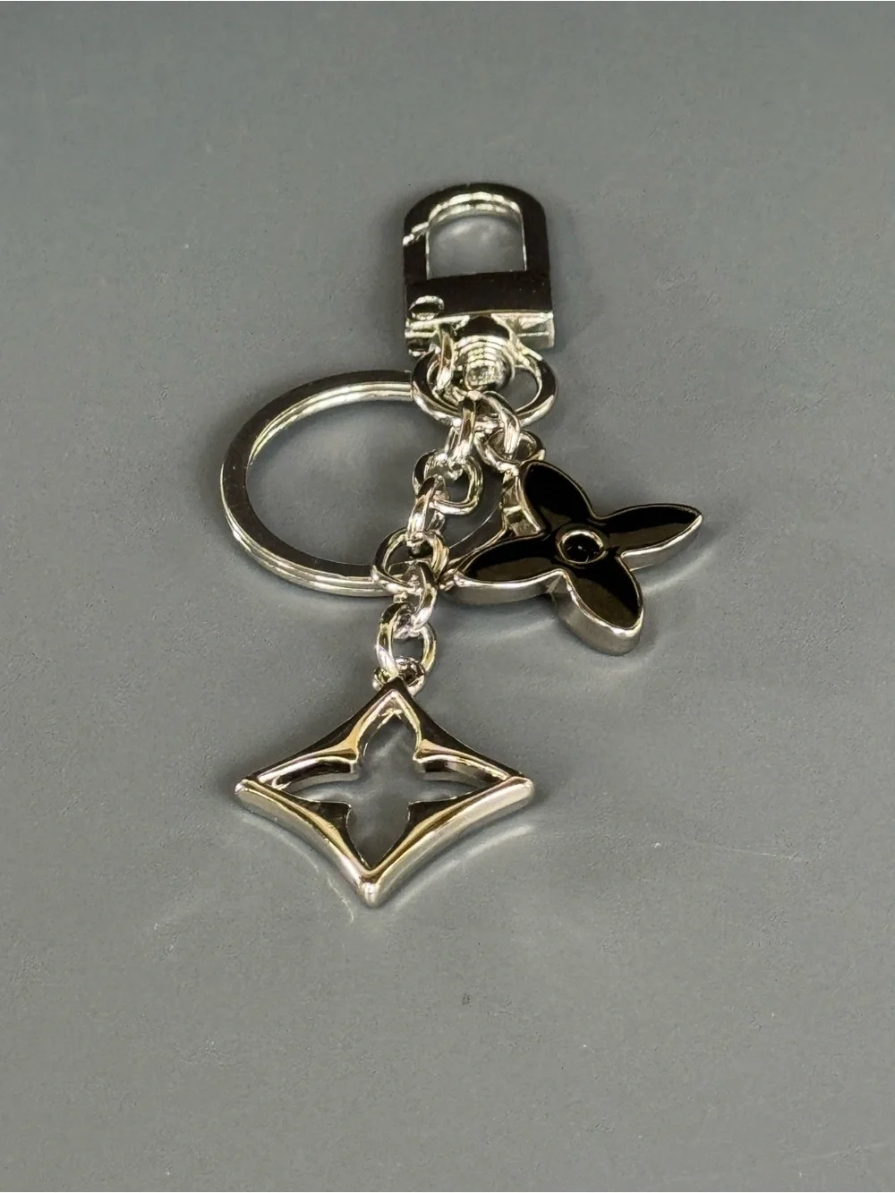 NWOT Silver Monogram Floral Charm Keychain Bag Accessory